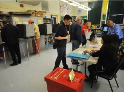 Unas 200 mil personas votaron mediante este método durante el periodo abierto. XINHUA  /
