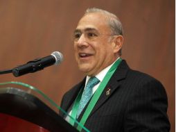El secretario general de la OCDE, José Ángel Gurría, presentó  el documento ''Hacer posible la reforma de la gestión del agua en México  /