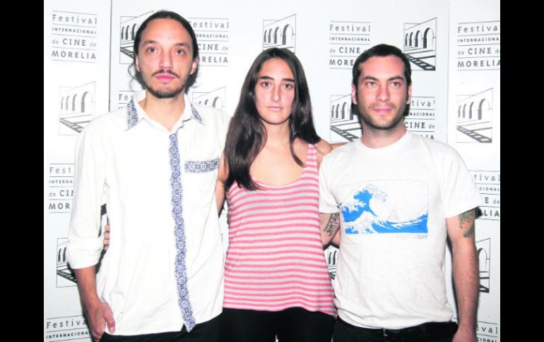 Rubén Ímaz, Yulene Olaizola y Diego García debieron ajustar su presupuesto y hacer gala de creatividad para echar a andar este proyecto  /