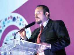 La popularización de los dispositivos móviles impulsó el comercio electrónico en el país durante este año, aseveró Renato Juárez. EE  /