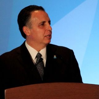 Calderón entregará un país más sólido: Ferrari