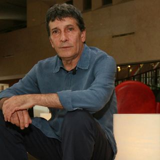 Juan Ferrara celebra su cumpleaños con actuación en Qué bonito amor