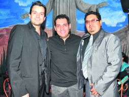 EMPRENDEDORES. Alan Russell, Francisco Javier Ramírez y Andrés Nava comandaron una noche inolvidable.  /