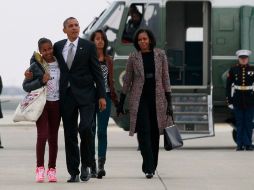 Barack Obama regresó junto a su familia a Washington para quedarse en la Casa Blanca cuatro años más. REUTERS  /
