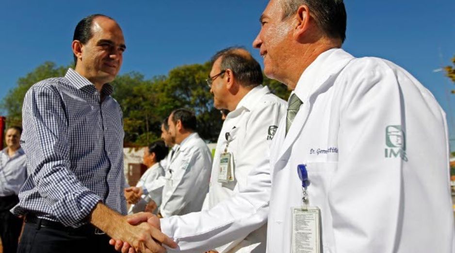 Daniel Karam (i)anunció que en el presente sexenio, el IMSS Jalisco recibió una inversión de cinco mil 360 MDP.  /