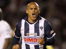 El chileno Humberto Suazo, delantero de los rayados del Monterrey. EL UNIVERSAL  /