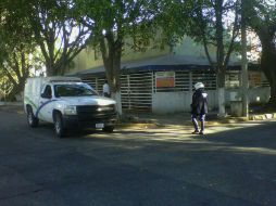 En la escena del crimen fue asegurado un cuchillo con manchas de sangre.  /