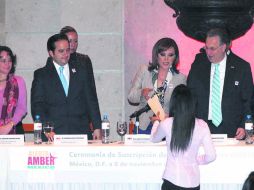 Alerta Amber. Marisela Morales,durante la ceremonia de suscripción de Alerta Amber México,en The University Club of Mexico.EL UNIVERSAL  /