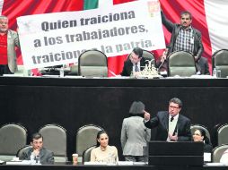 Ríspida sesión. Legisladores de izquierda acusaron a la bancada panista de violentar acuerdos previos y de sumarse al PRI. EL UNIVERSAL  /