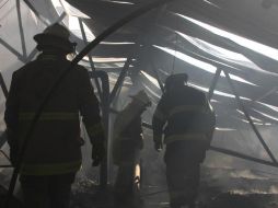 Después de dos horas de trabajo fue controlado el fuego.  /