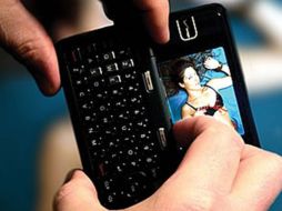 El sexting y los encuentros vituales son más comunes entre adolescentes con bajo nivel educativo. ARCHIVO  /