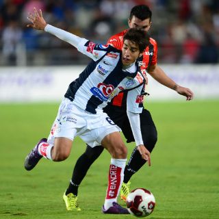 Pachuca vence 2-1 a Chiapas