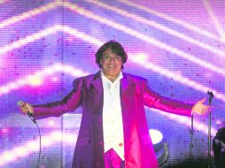 El ''Divo de Juárez'' recorrió 40 años de éxitos y para recordar cada una de las facetas de su carrera musical.  /