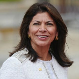 Chinchilla viaja a la Cumbre de Negocios en Querétaro