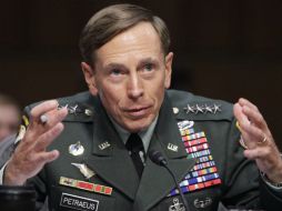 David Petraeus es un general de cuatro estrellas y considerado ''héroe'' en EU. ARCHIVO  /