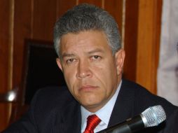 ''Tenemos que discutir con claridad'': David Penchyna, presidente de la Comisión de Energía del Senado. EE  /