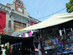El reglamento municipal de Tonalá señala que en la plaza de la cabecera municipal sólo se podrán vender artesanías típicas.  /