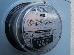 Un ejemplo podría ser: Hubo una pequeña digresión sobre el consumo eléctrico. ARCHIVO  /