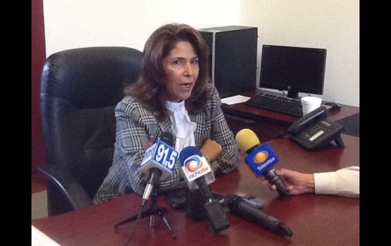 Celia Fausto expuso que presentarán en la sesión de este martes un decálogo de acciones de la Comisión de Administración.  /