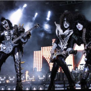 Kiss entusiasma a 30 mil espectadores en Asunción