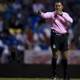 Designan árbitros para cuartos de final