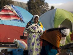 Guatemaltecos que perdieron sus hogares en el terremoto se ecuentran en refugios temporales en San Marcos. AP  /