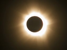 Hoy en Australia se pudo observar un eclipse total de sol. AP  /
