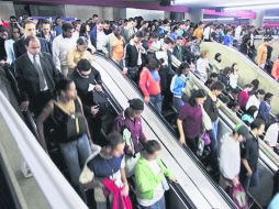 Estabilidad. En México, 17% de la población mejoró su nivel económico entre 1992 y 2008. ESPECIAL  /