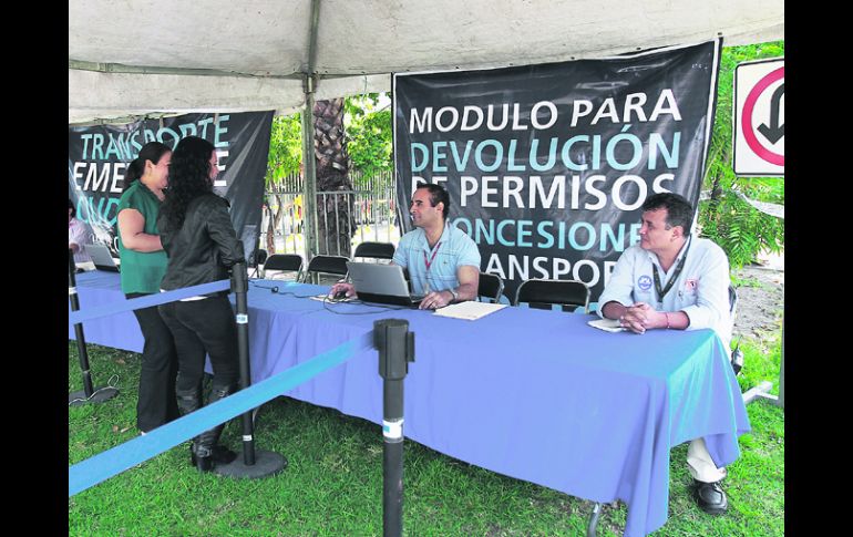 Los dos módulos son vecinos. Están instalados afuera del edificio de la Secretaría de Vialidad, en Circunvalación y Alcalde.  /