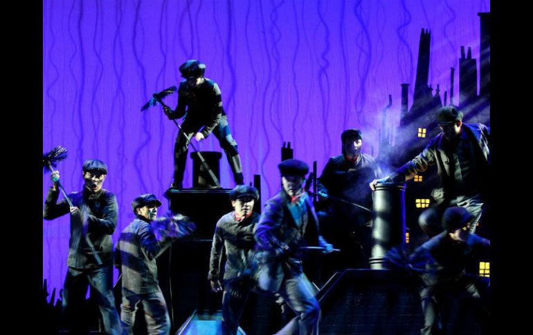 Majestuosa iluminación y escenografía de esta versión en español. NOTIMEX  /