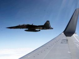 Aviones de la Fuerza Aérea Mexicana escoltaron al Presidente Calderón en lo que es su última gira de trabajo internacional. ESPECIAL  /