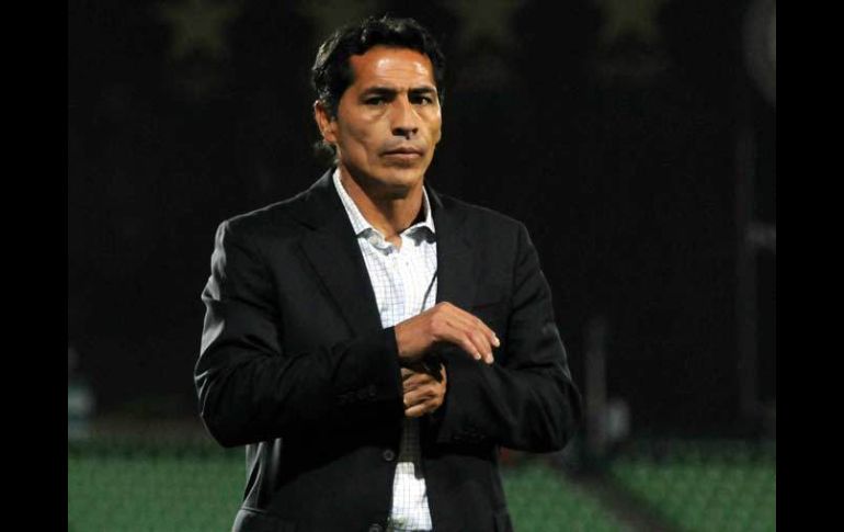 Benjamín Galindo se queda sin trabajo en Santos. MEXSPORT  /