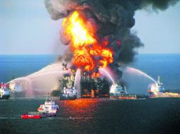La firma británica se disculpó por la peor tragedia medioambiental en el Golfo de México y aceptó ser vigilada y auditada. AP  /