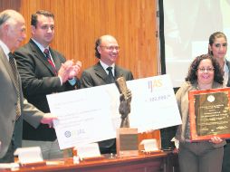 El IJAS también reconoció ayer, en forma póstuma, al arquitecto Carlos Núñez Hurtado.  /