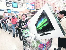COMPRAS. Los aparatos electrónicos son los que más se venden durante el Buen Fin. EL UNIVERSAL  /