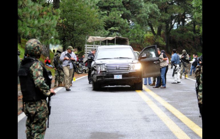 Imagen de la escena del ataque a camioneta en que viajaban diplomáticos de EU. ARCHIVO  /