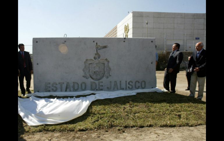 Fue entregado en febrero pero no pueden habitar el inmueble ya que la Sedeur no ha certificado su conclusión. ARCHIVO  /