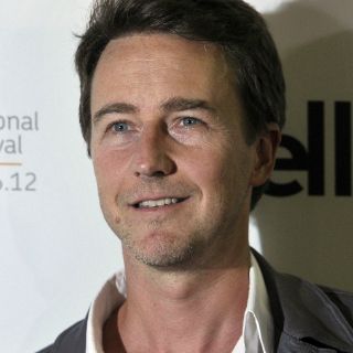Edward Norton asiste a la exhibición de ''Hecho en México''