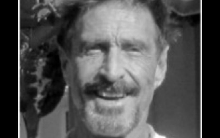 El millonario estadounidense John McAfee, fundador del antivirus que lleva su nombre. ESPECIAL TWITTER  /