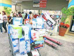 De acuerdo con la percepción de la Cámara de Comercio de Guadalajara, el primer día de ofertas superó al del año pasado.  /
