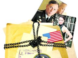La vida de David Petraeus, un líder militar pragmático, puede ameritar ser una novela sest-seller.  /