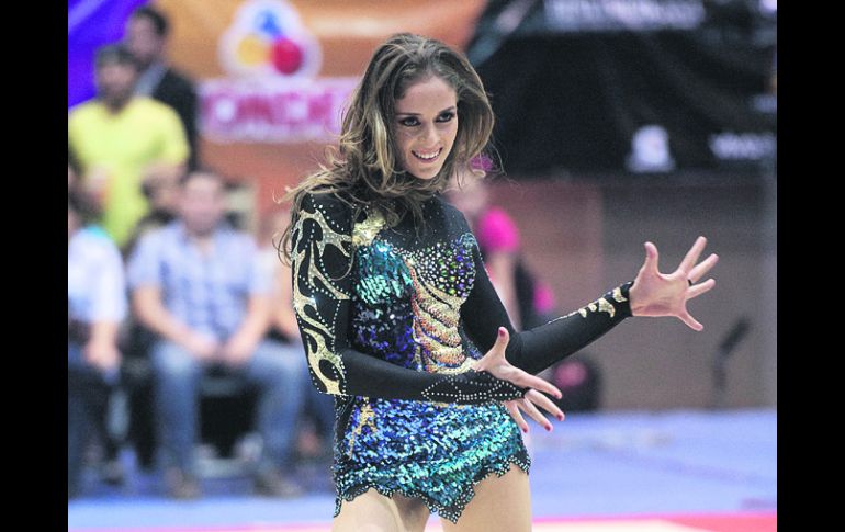 CONSENTIDA. La tapatía Cynthia Váldez fue la gimnasta más ovacionada.  /