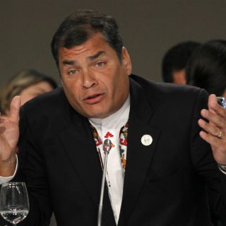 Correa advierte que situación de Assange en Londres ''puede demorar años''