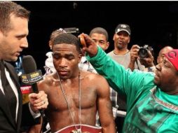 Broner mejoró su marca a 25-0, con 21 nocáuts, y DeMarco la vio caer a 28-3-1, con 21 fueras de combate. AP  /