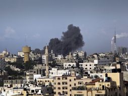 Algunos periodistas extranjeros aseguran haber recibido información del Ejército para que abandonasen el lugar. EFE  /