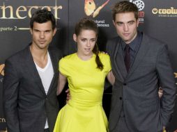 Taylor Lautner, Kristen Stewart y Robert Pattinson, protagonistas de la cinta. AP  /
