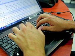 Extorsión. En 2012, han sido denunciados más de 11 mil delitos relacionados con la red de redes.  /