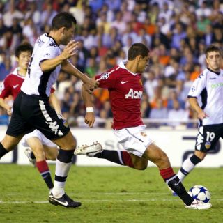 Veremos a un 'Chicharito' mejor esta campaña: Ferguson