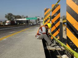 Se reabrieron ya los carriles y el acotamiento del Periférico Sur, en ambos sentidos, donde se construye el retorno de El Mante.  /
