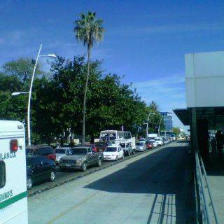 Colapsan rutas alternas por cierre del Centro Tapatío